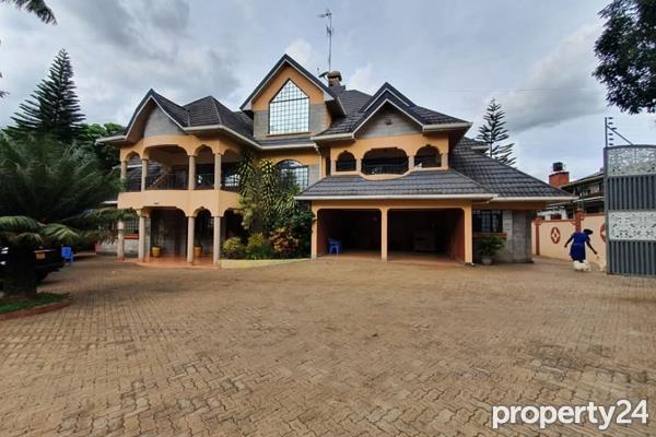 6 Bedroom House for Sale in Runda