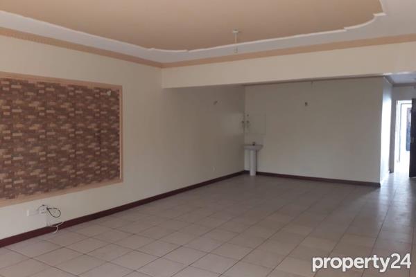 3 Bedroom Apartment / Flat to Rent in Lavington