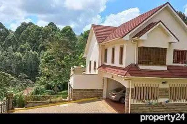 4 Bedroom House for Sale in Rosslyn