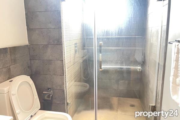 2 Bedroom Apartment / Flat