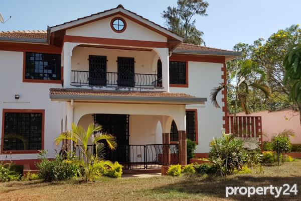 5 Bedroom House for Sale in Runda