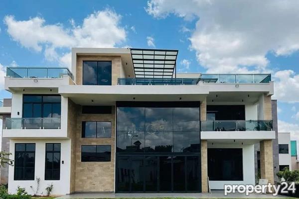 5 Bedroom House for Sale in Runda