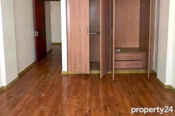 3 Bedroom Apartment / Flat