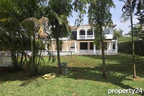 5 Bedroom House for Sale in Ridgeways