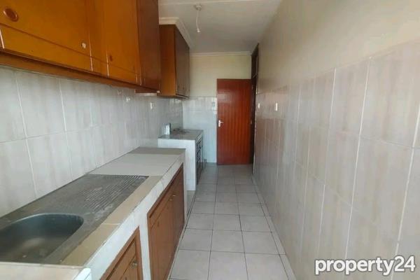 2 Bedroom Apartment / Flat