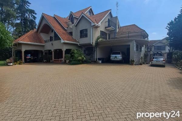 7 Bedroom House for Sale in Nyari