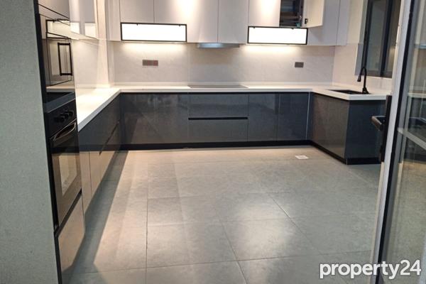 3 Bedroom Apartment / Flat