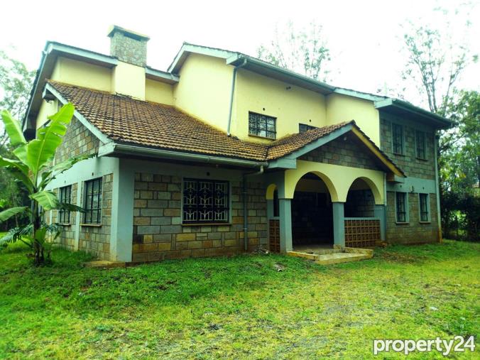 5 Bedroom Townhouse for Sale in Thome