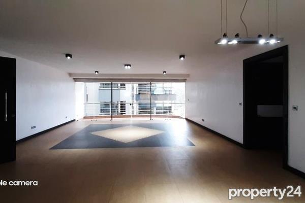 3 Bedroom Apartment / Flat to Rent in Riverside