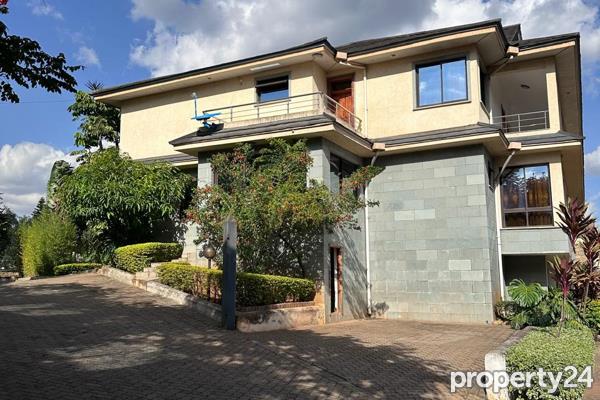 6 Bedroom House for Sale in Hillview